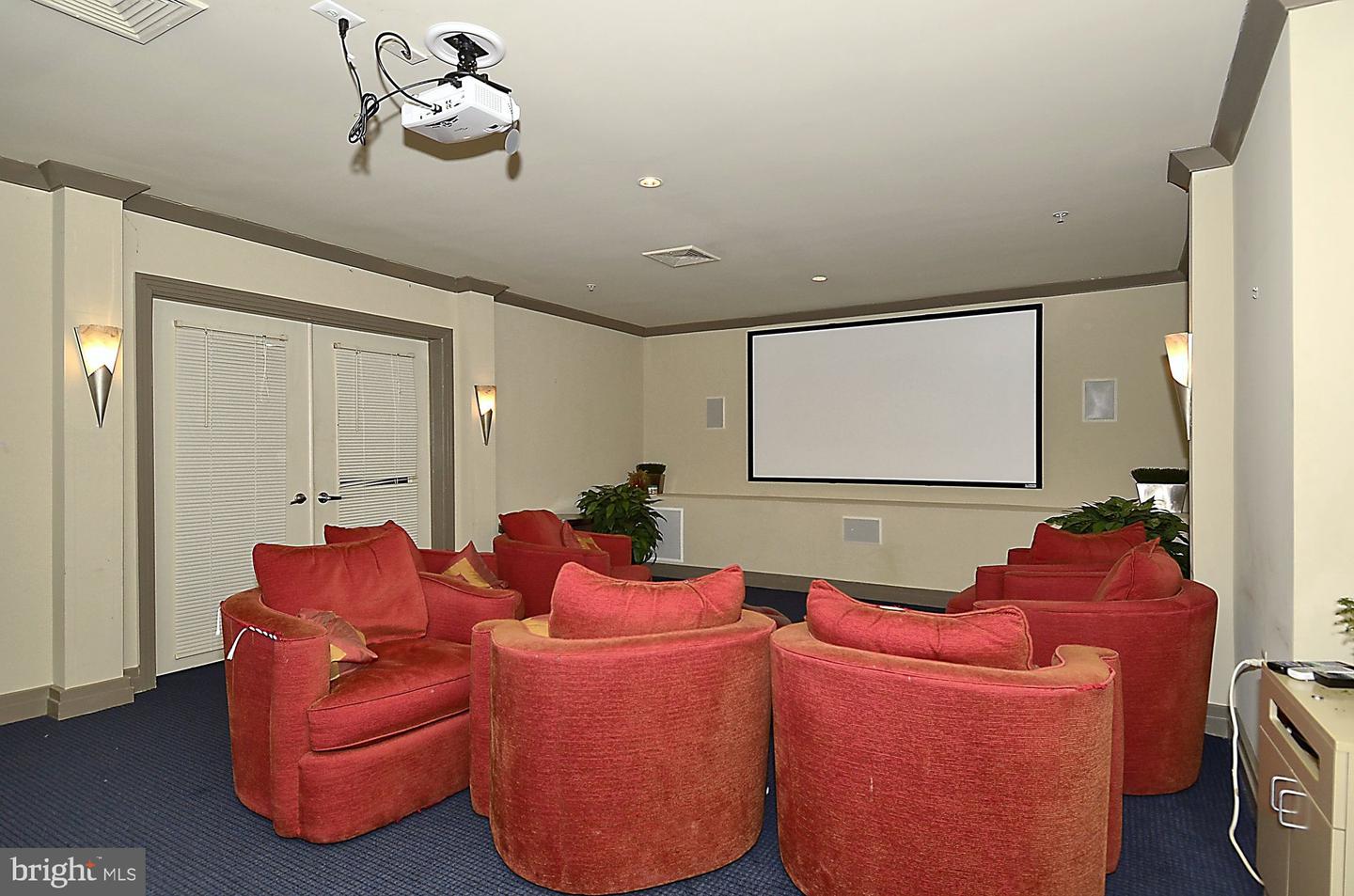 9490 VIRGINIA CENTER BLVD #130, VIENNA, Virginia 22181, 2 Bedrooms Bedrooms, ,2 BathroomsBathrooms,Residential,For sale,9490 VIRGINIA CENTER BLVD #130,VAFX2289354 MLS # VAFX2289354