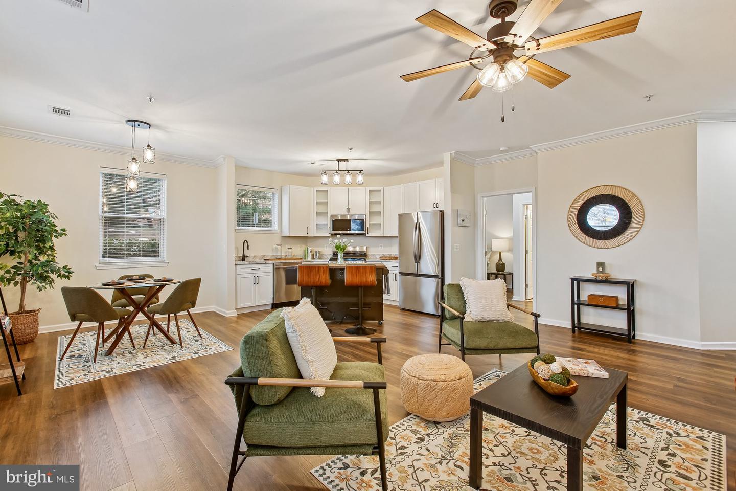 9490 VIRGINIA CENTER BLVD #130, VIENNA, Virginia 22181, 2 Bedrooms Bedrooms, ,2 BathroomsBathrooms,Residential,For sale,9490 VIRGINIA CENTER BLVD #130,VAFX2289354 MLS # VAFX2289354