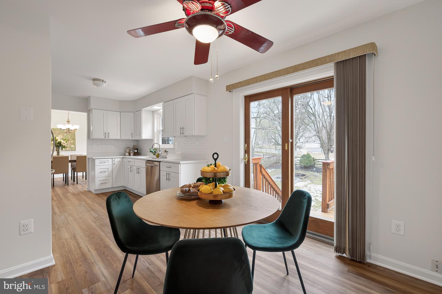 4346 SILAS HUTCHINSON DR, CHANTILLY, Virginia 20151, 4 Bedrooms Bedrooms, ,2 BathroomsBathrooms,Residential,For sale,4346 SILAS HUTCHINSON DR,VAFX2289386 MLS # VAFX2289386