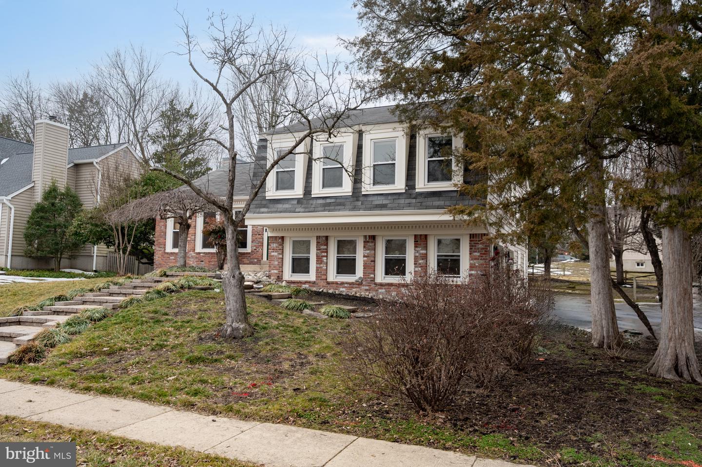 4346 SILAS HUTCHINSON DR, CHANTILLY, Virginia 20151, 4 Bedrooms Bedrooms, ,2 BathroomsBathrooms,Residential,For sale,4346 SILAS HUTCHINSON DR,VAFX2289386 MLS # VAFX2289386