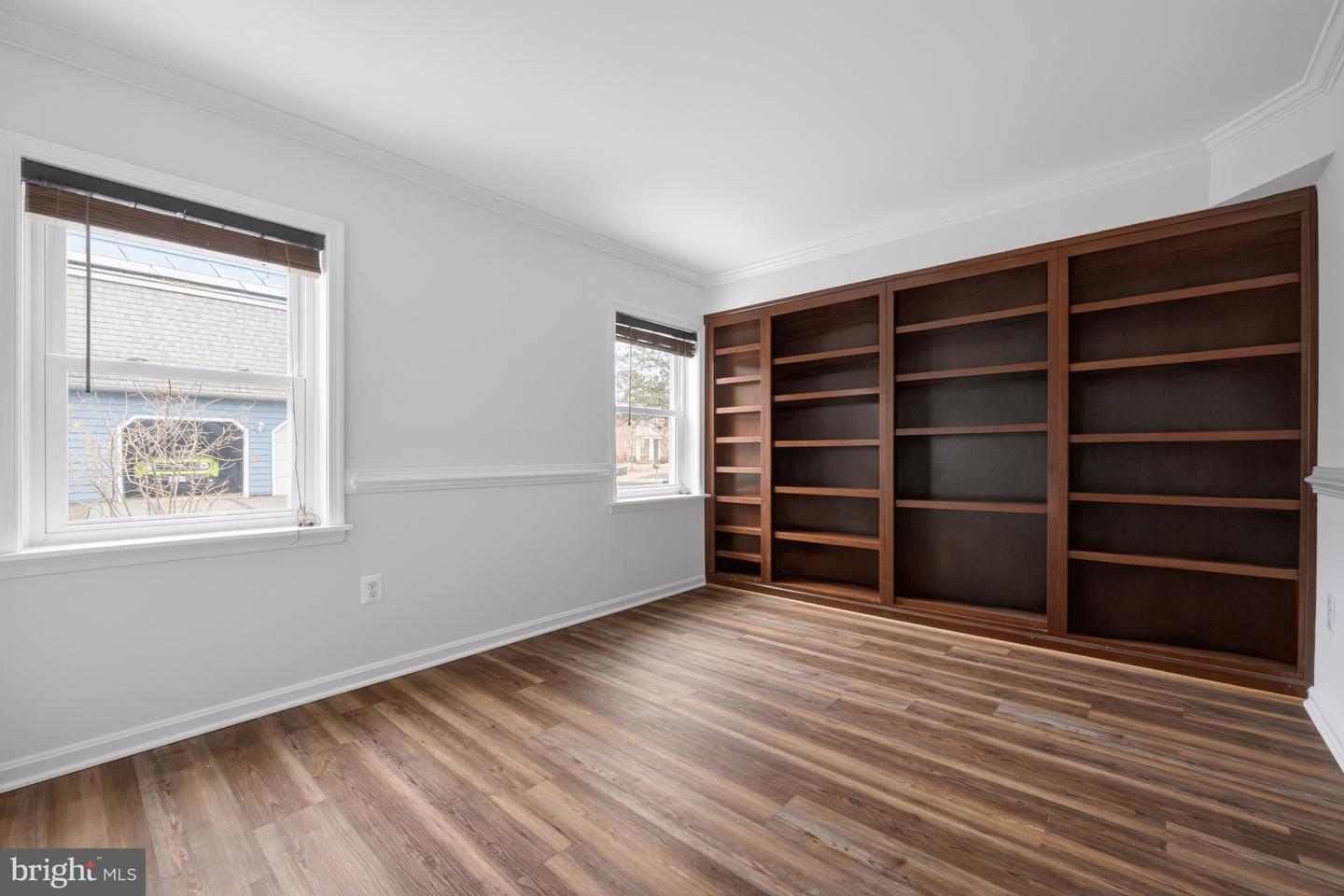 4346 SILAS HUTCHINSON DR, CHANTILLY, Virginia 20151, 4 Bedrooms Bedrooms, ,2 BathroomsBathrooms,Residential,For sale,4346 SILAS HUTCHINSON DR,VAFX2289386 MLS # VAFX2289386