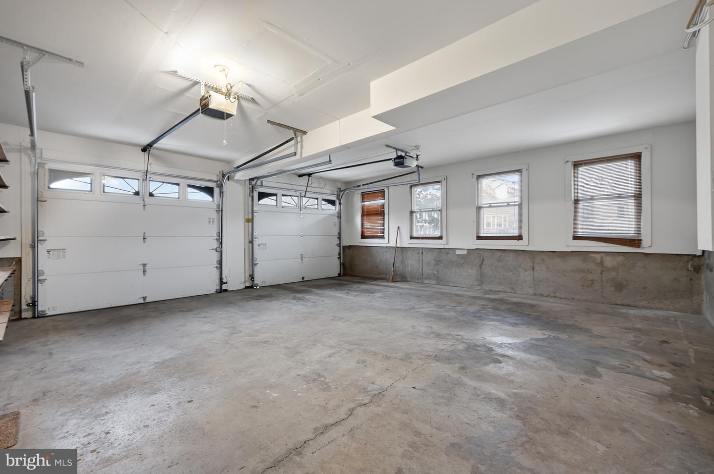 4346 SILAS HUTCHINSON DR, CHANTILLY, Virginia 20151, 4 Bedrooms Bedrooms, ,2 BathroomsBathrooms,Residential,For sale,4346 SILAS HUTCHINSON DR,VAFX2289386 MLS # VAFX2289386