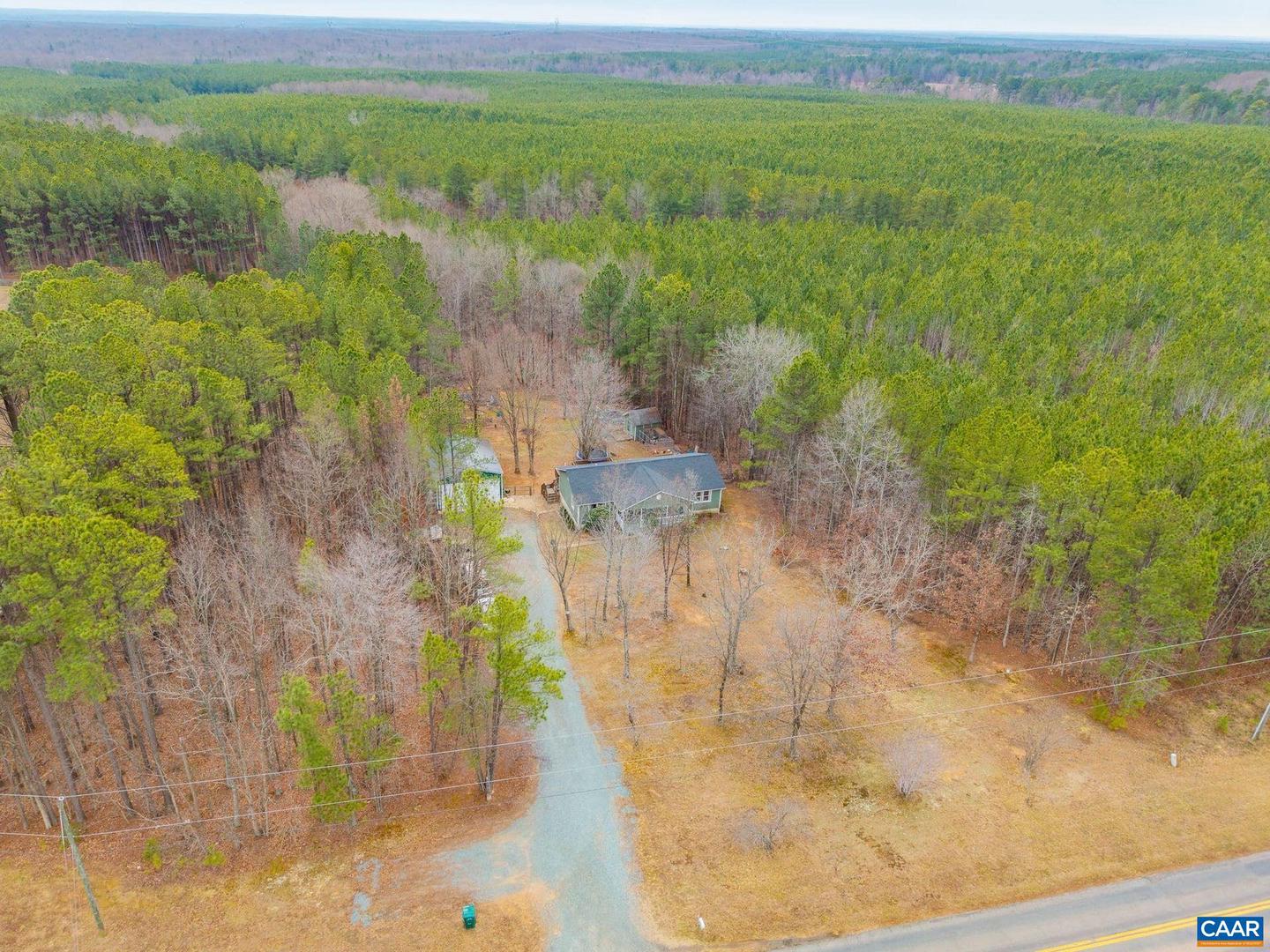 2325 MARTIN KINGS RD, SCOTTSVILLE, Virginia 24590, 3 Bedrooms Bedrooms, ,2 BathroomsBathrooms,Residential,For sale,2325 MARTIN KINGS RD,673103 MLS # 673103