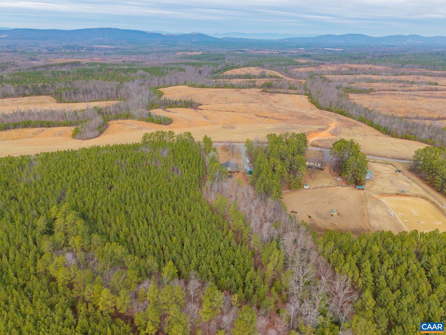 2325 MARTIN KINGS RD, SCOTTSVILLE, Virginia 24590, 3 Bedrooms Bedrooms, ,2 BathroomsBathrooms,Residential,For sale,2325 MARTIN KINGS RD,673103 MLS # 673103