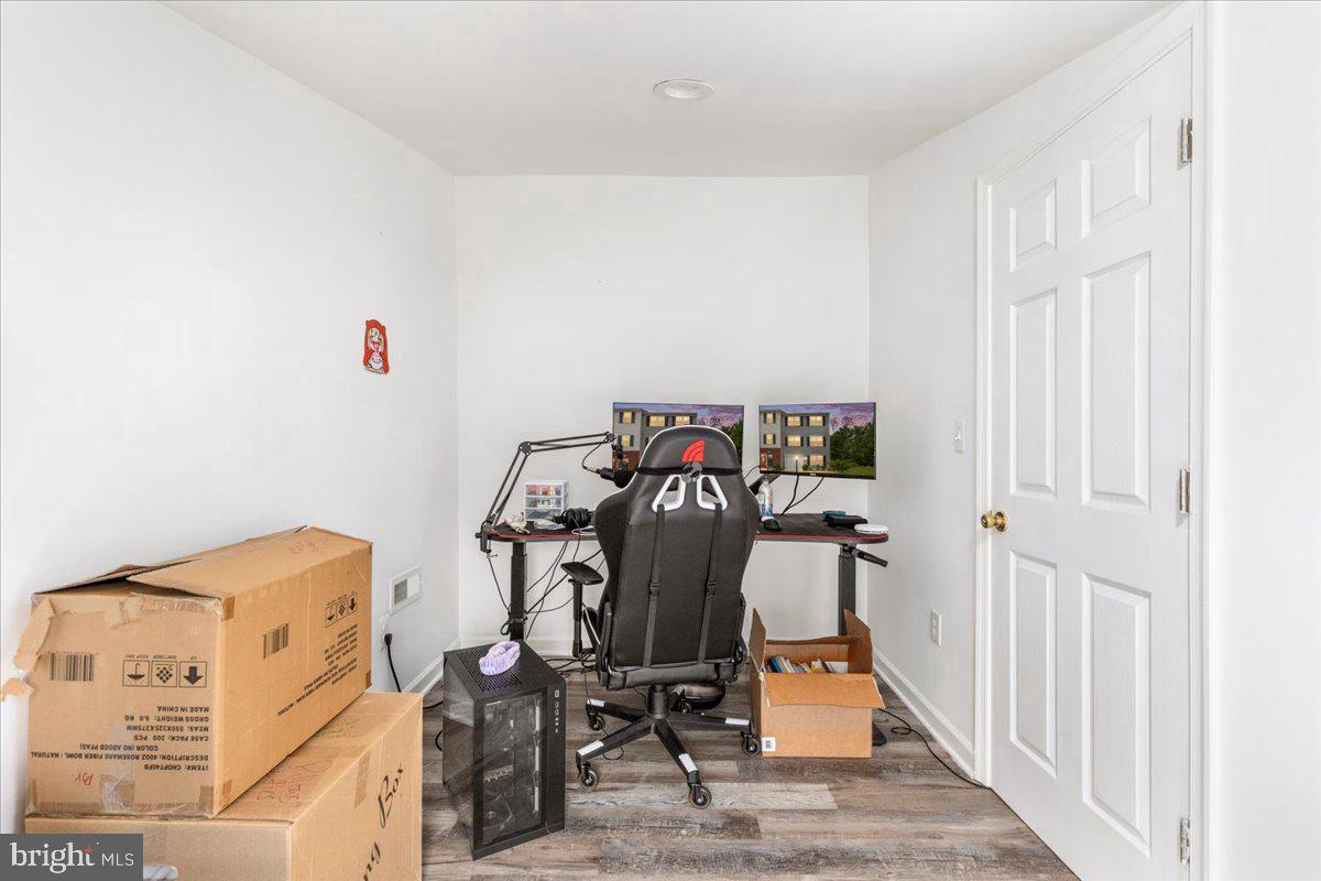 79 BENTONVILLE RD, BENTONVILLE, Virginia 22610, 3 Bedrooms Bedrooms, ,2 BathroomsBathrooms,Residential,For sale,79 BENTONVILLE RD,VAWR2013348 MLS # VAWR2013348