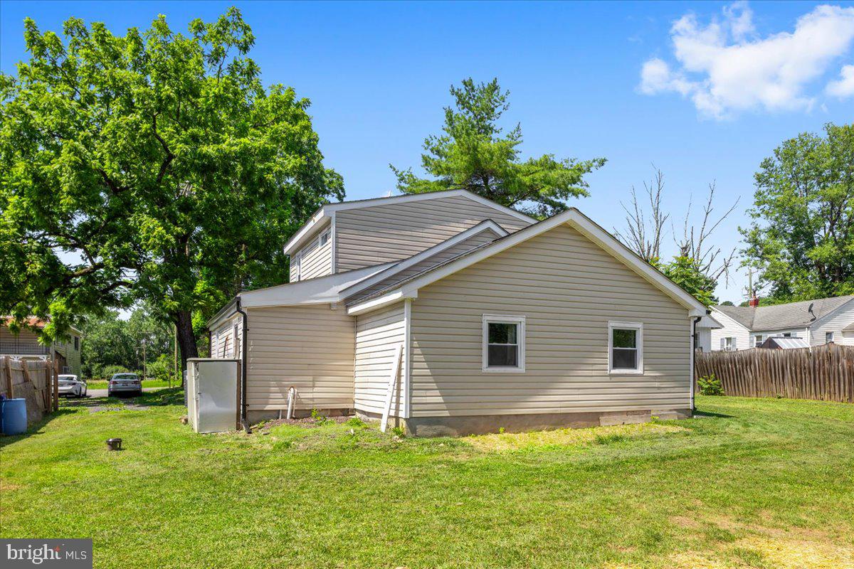 79 BENTONVILLE RD, BENTONVILLE, Virginia 22610, 3 Bedrooms Bedrooms, ,2 BathroomsBathrooms,Residential,For sale,79 BENTONVILLE RD,VAWR2013348 MLS # VAWR2013348