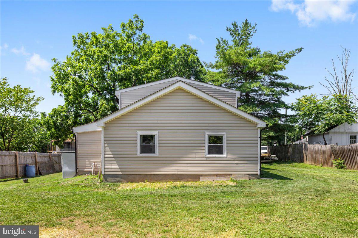 79 BENTONVILLE RD, BENTONVILLE, Virginia 22610, 3 Bedrooms Bedrooms, ,2 BathroomsBathrooms,Residential,For sale,79 BENTONVILLE RD,VAWR2013348 MLS # VAWR2013348