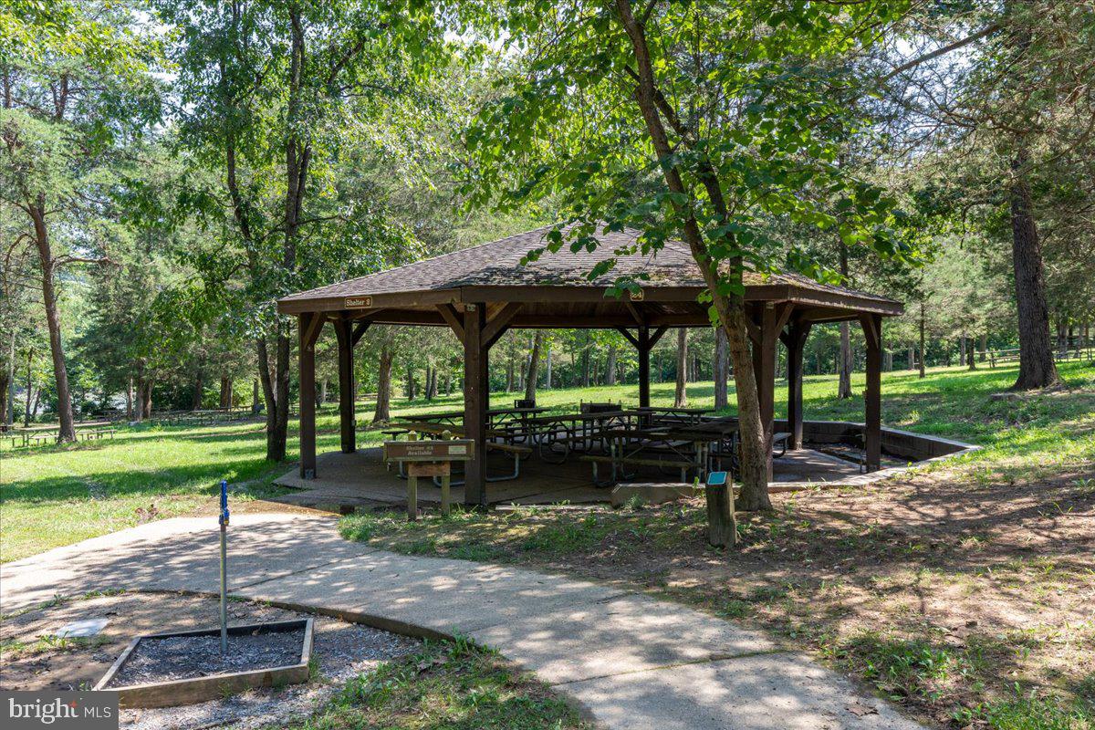 79 BENTONVILLE RD, BENTONVILLE, Virginia 22610, 3 Bedrooms Bedrooms, ,2 BathroomsBathrooms,Residential,For sale,79 BENTONVILLE RD,VAWR2013348 MLS # VAWR2013348