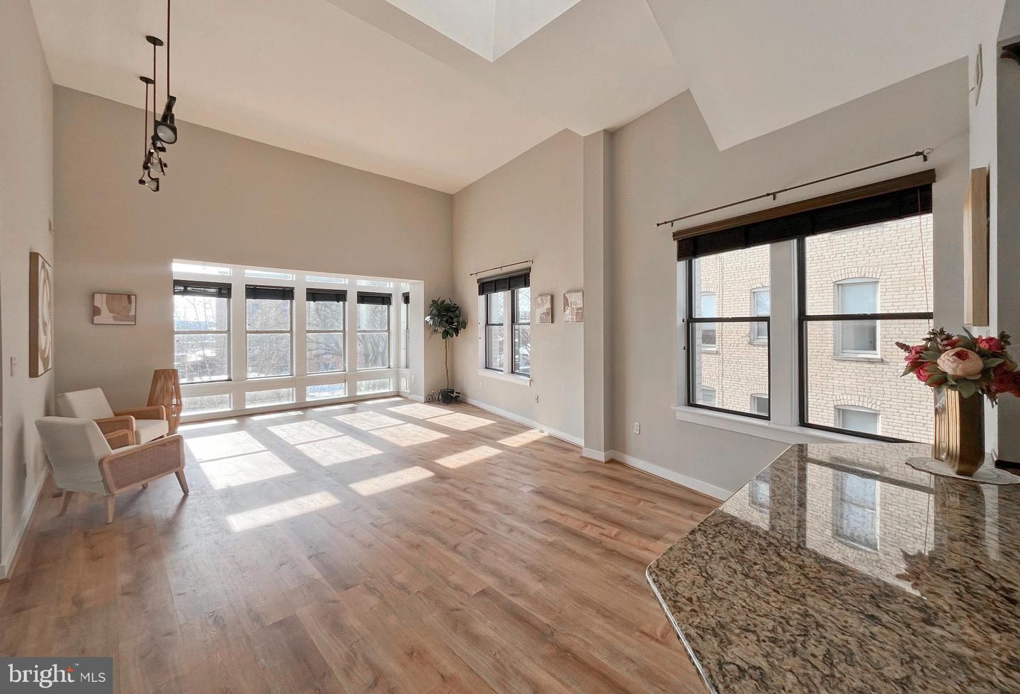 1827 FLORIDA AVE NW #401, WASHINGTON, District Of Columbia 20009, 2 Bedrooms Bedrooms, ,2 BathroomsBathrooms,Residential,For sale,1827 FLORIDA AVE NW #401,DCDC2245486 MLS # DCDC2245486