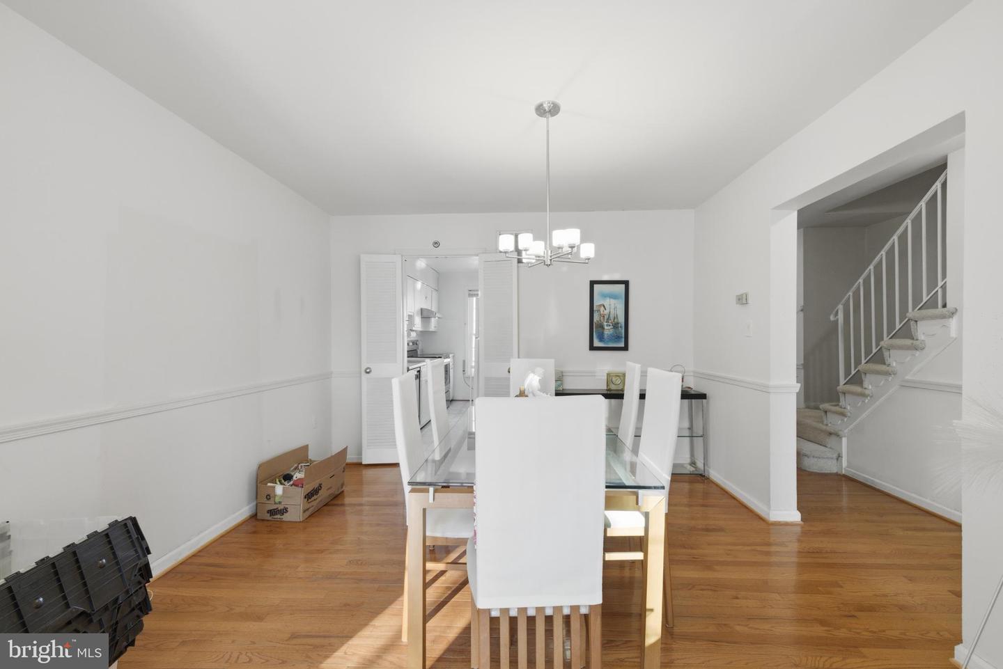 7227 EVANSTON RD, SPRINGFIELD, Virginia 22150, 3 Bedrooms Bedrooms, 7 Rooms Rooms,3 BathroomsBathrooms,Residential,For sale,7227 EVANSTON RD,VAFX2290296 MLS # VAFX2290296