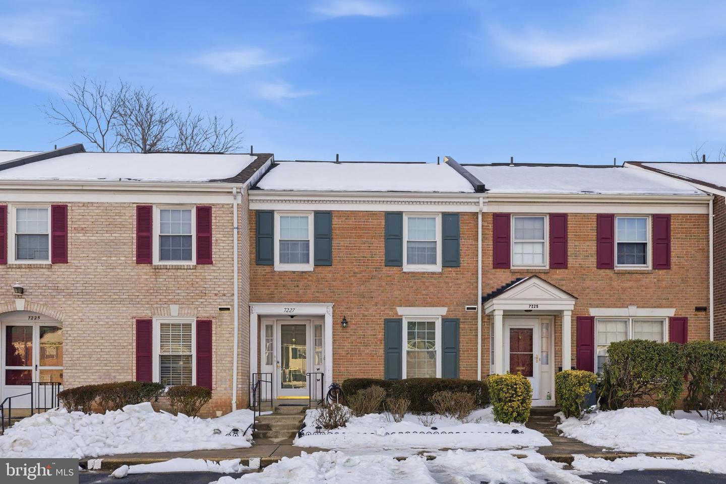 7227 EVANSTON RD, SPRINGFIELD, Virginia 22150, 3 Bedrooms Bedrooms, 7 Rooms Rooms,3 BathroomsBathrooms,Residential,For sale,7227 EVANSTON RD,VAFX2290296 MLS # VAFX2290296