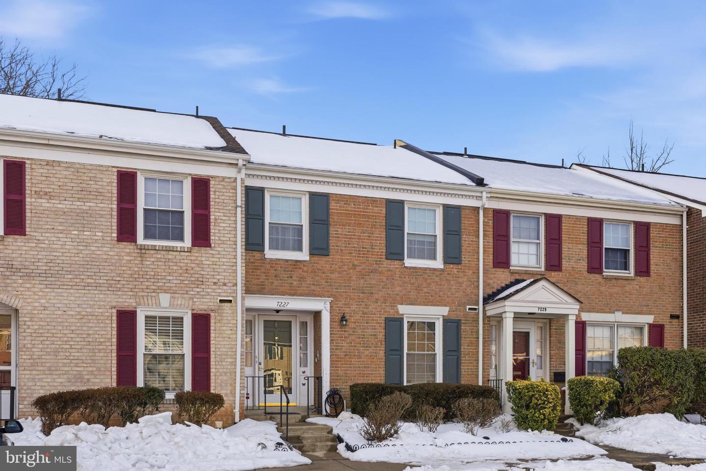 7227 EVANSTON RD, SPRINGFIELD, Virginia 22150, 3 Bedrooms Bedrooms, 7 Rooms Rooms,3 BathroomsBathrooms,Residential,For sale,7227 EVANSTON RD,VAFX2290296 MLS # VAFX2290296