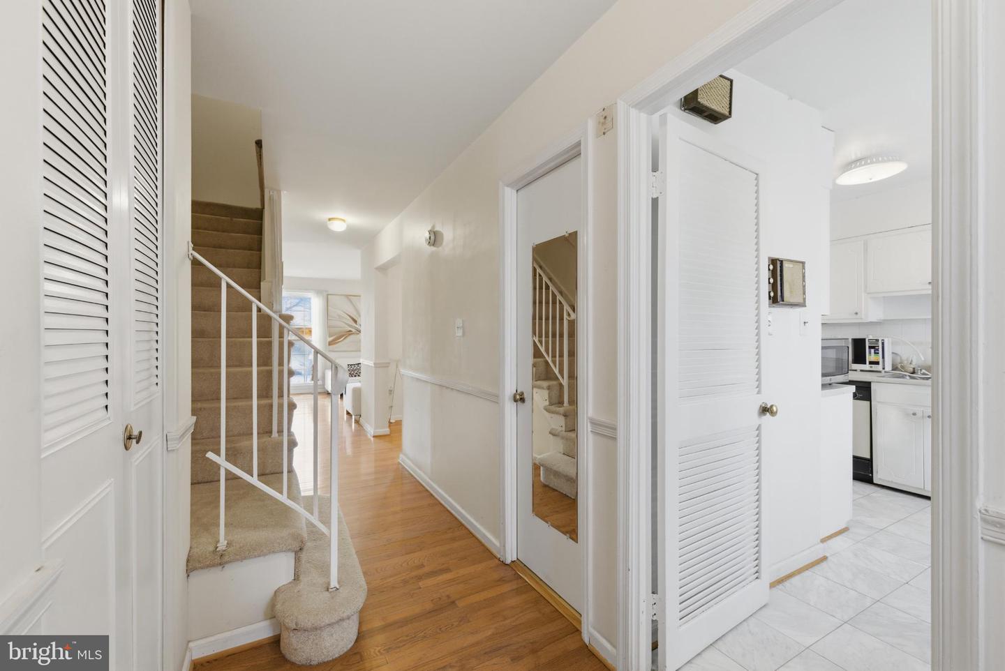 7227 EVANSTON RD, SPRINGFIELD, Virginia 22150, 3 Bedrooms Bedrooms, 7 Rooms Rooms,3 BathroomsBathrooms,Residential,For sale,7227 EVANSTON RD,VAFX2290296 MLS # VAFX2290296