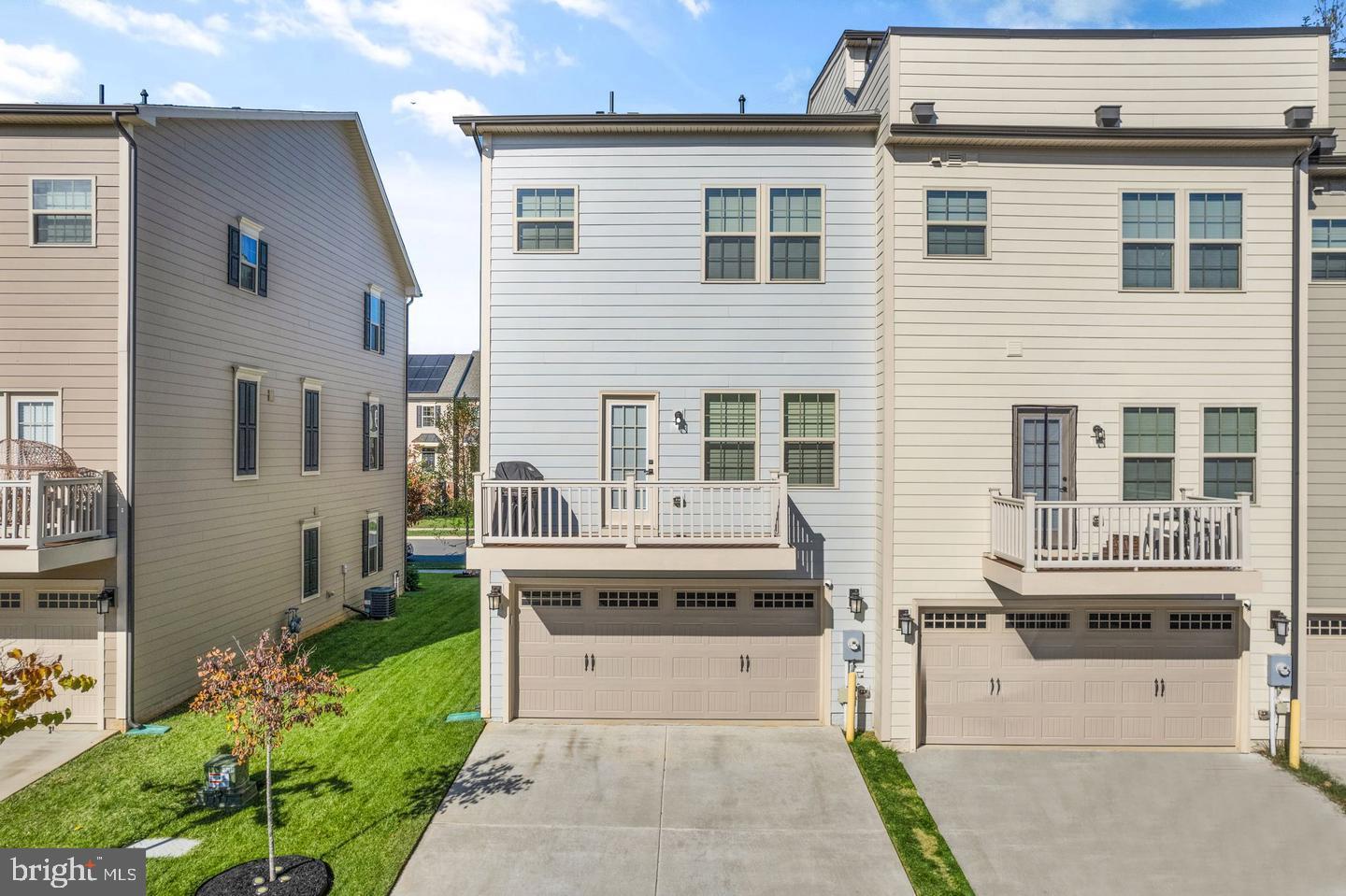 18091 RED CEDAR RD, DUMFRIES, Virginia 22026, 4 Bedrooms Bedrooms, ,3 BathroomsBathrooms,Residential,For sale,18091 RED CEDAR RD,VAPW2112258 MLS # VAPW2112258