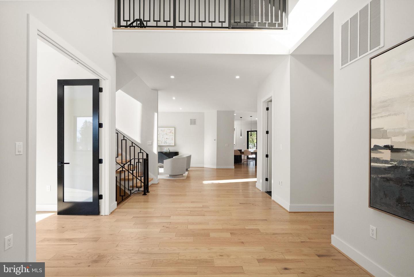 5524 SUMMIT ST, CENTREVILLE, Virginia 20120, 7 Bedrooms Bedrooms, ,6 BathroomsBathrooms,Residential,For sale,5524 SUMMIT ST,VAFX2290434 MLS # VAFX2290434