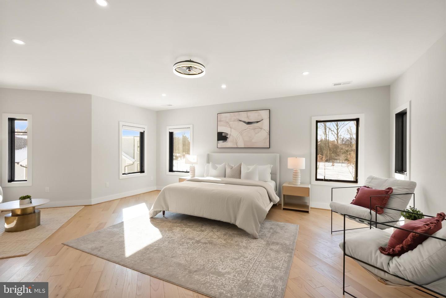 5524 SUMMIT ST, CENTREVILLE, Virginia 20120, 7 Bedrooms Bedrooms, ,6 BathroomsBathrooms,Residential,For sale,5524 SUMMIT ST,VAFX2290434 MLS # VAFX2290434