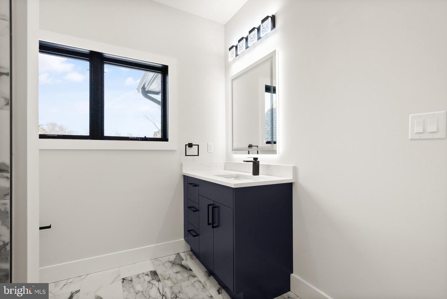 5524 SUMMIT ST, CENTREVILLE, Virginia 20120, 7 Bedrooms Bedrooms, ,6 BathroomsBathrooms,Residential,For sale,5524 SUMMIT ST,VAFX2290434 MLS # VAFX2290434