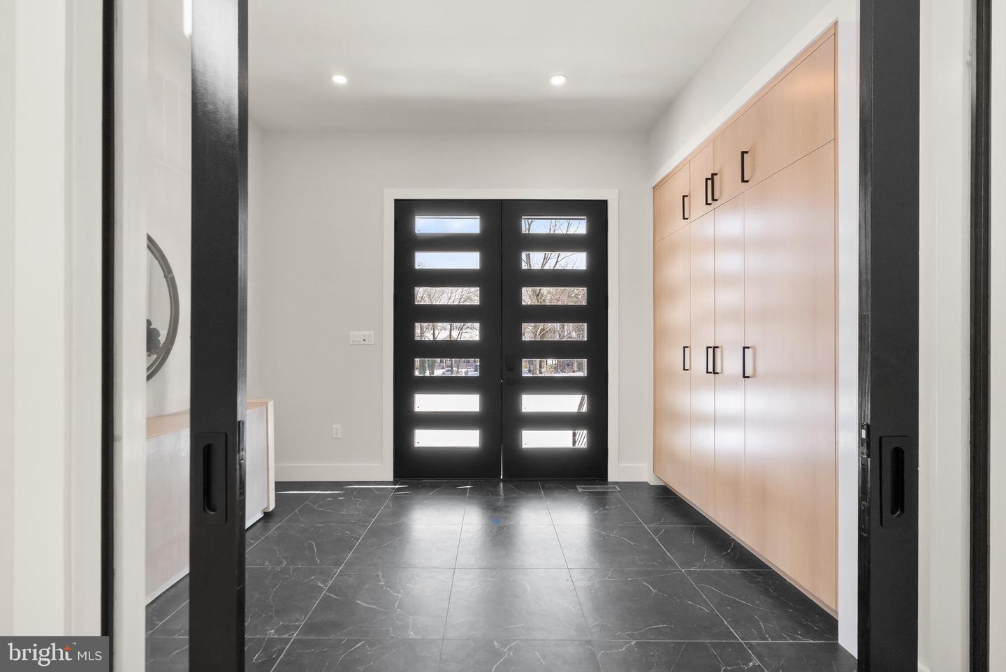 5524 SUMMIT ST, CENTREVILLE, Virginia 20120, 7 Bedrooms Bedrooms, ,6 BathroomsBathrooms,Residential,For sale,5524 SUMMIT ST,VAFX2290434 MLS # VAFX2290434