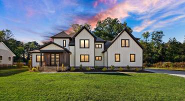 5524 SUMMIT ST, CENTREVILLE, Virginia 20120, 7 Bedrooms Bedrooms, ,6 BathroomsBathrooms,Residential,For sale,5524 SUMMIT ST,VAFX2290434 MLS # VAFX2290434