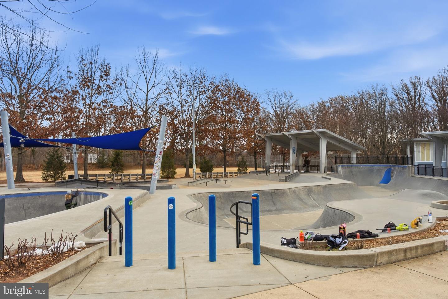 6060 N 9TH ST N, ARLINGTON, Virginia 22205, 3 Bedrooms Bedrooms, 9 Rooms Rooms,1 BathroomBathrooms,Residential,For sale,6060 N 9TH ST N,VAAR2068854 MLS # VAAR2068854