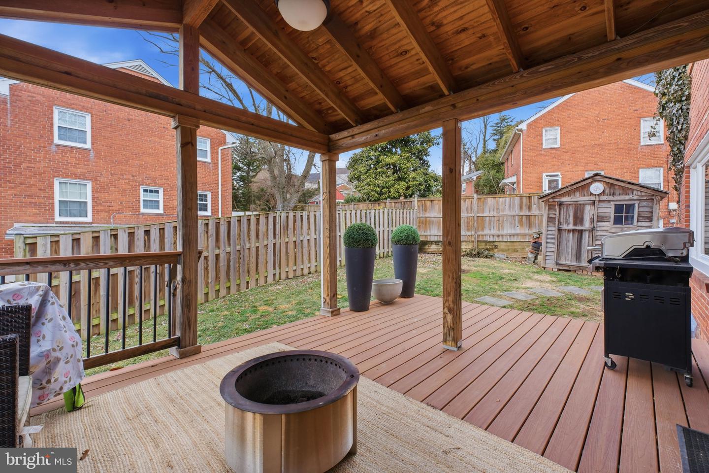 6060 N 9TH ST N, ARLINGTON, Virginia 22205, 3 Bedrooms Bedrooms, 9 Rooms Rooms,1 BathroomBathrooms,Residential,For sale,6060 N 9TH ST N,VAAR2068854 MLS # VAAR2068854