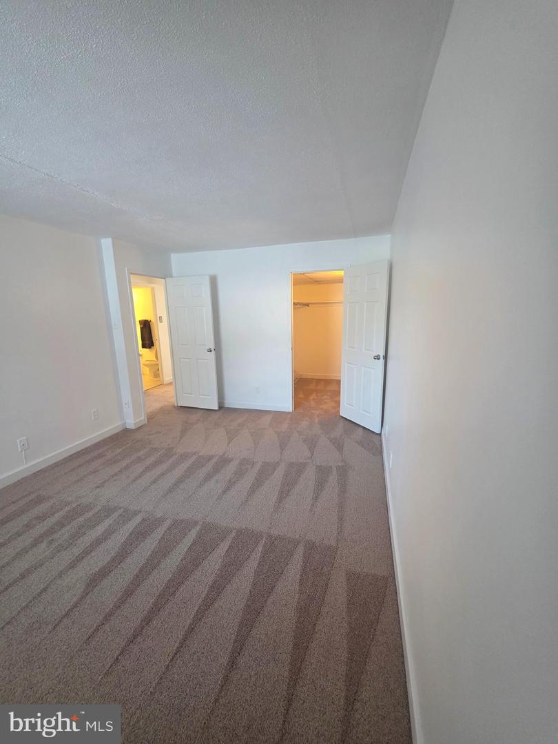 5707 INDIAN CT #B1, ALEXANDRIA, Virginia 22303, 2 Bedrooms Bedrooms, ,1 BathroomBathrooms,Residential,For sale,5707 INDIAN CT #B1,VAFX2291064 MLS # VAFX2291064