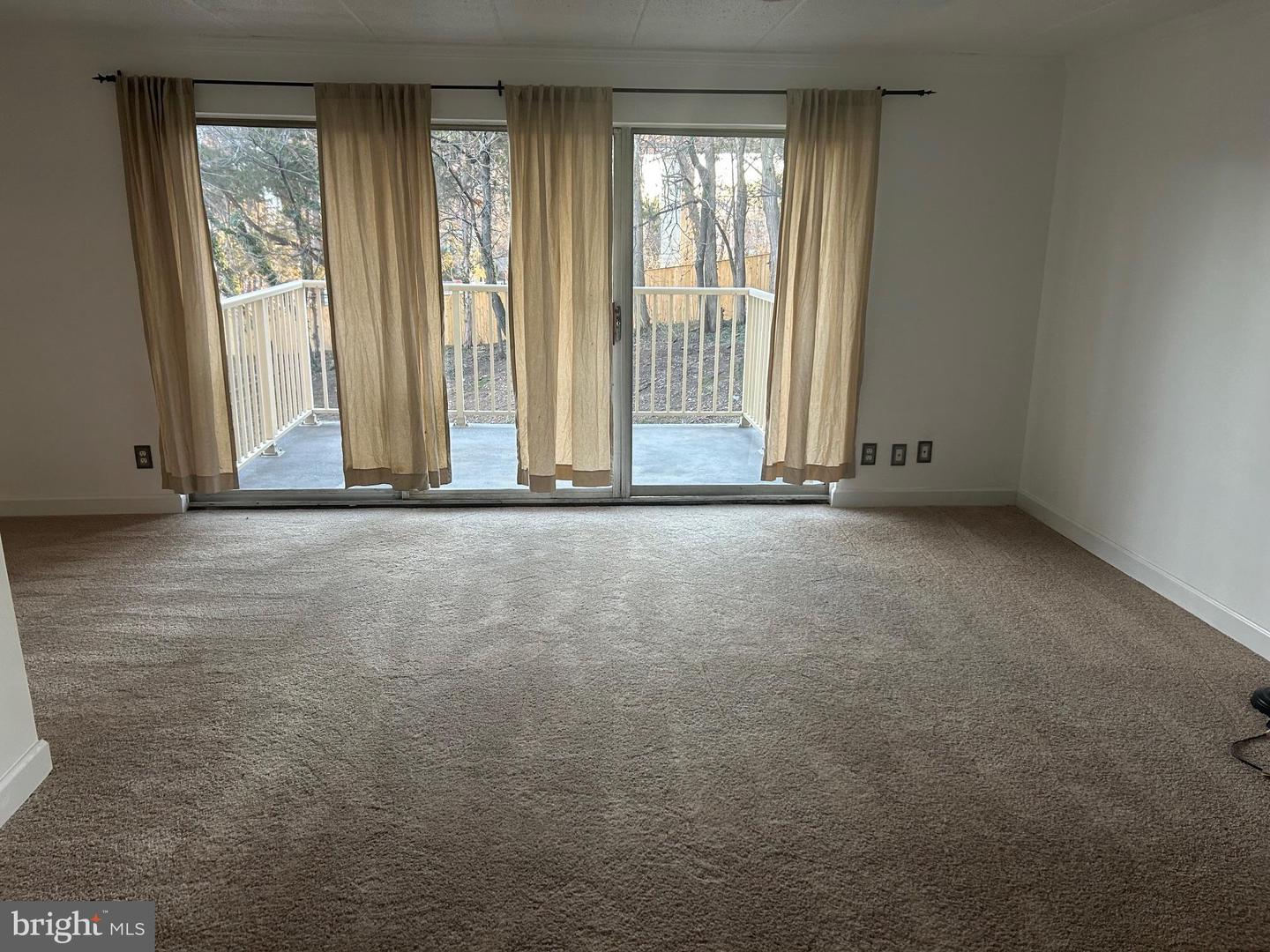 5707 INDIAN CT #B1, ALEXANDRIA, Virginia 22303, 2 Bedrooms Bedrooms, ,1 BathroomBathrooms,Residential,For sale,5707 INDIAN CT #B1,VAFX2291064 MLS # VAFX2291064