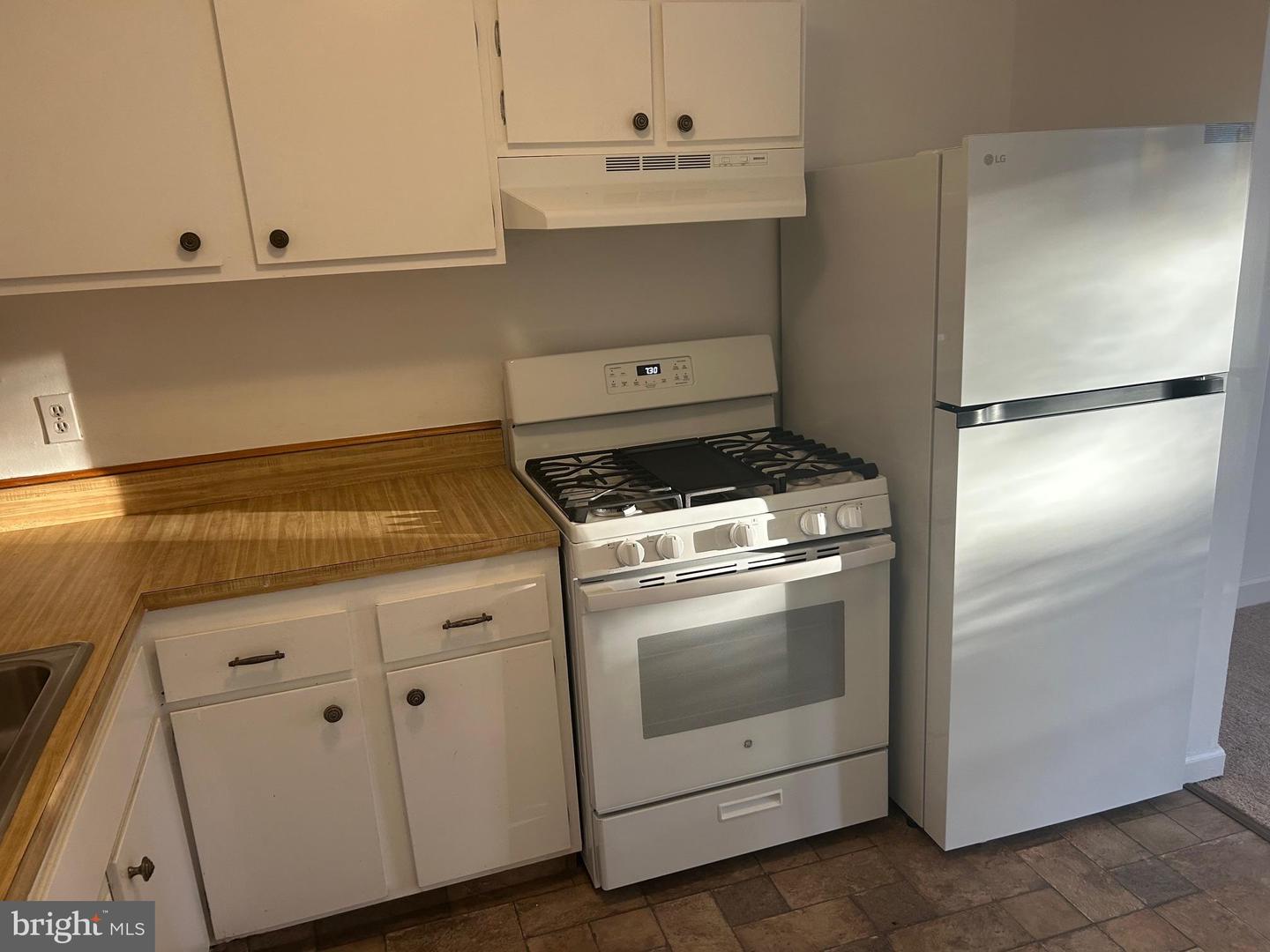 5707 INDIAN CT #B1, ALEXANDRIA, Virginia 22303, 2 Bedrooms Bedrooms, ,1 BathroomBathrooms,Residential,For sale,5707 INDIAN CT #B1,VAFX2291064 MLS # VAFX2291064