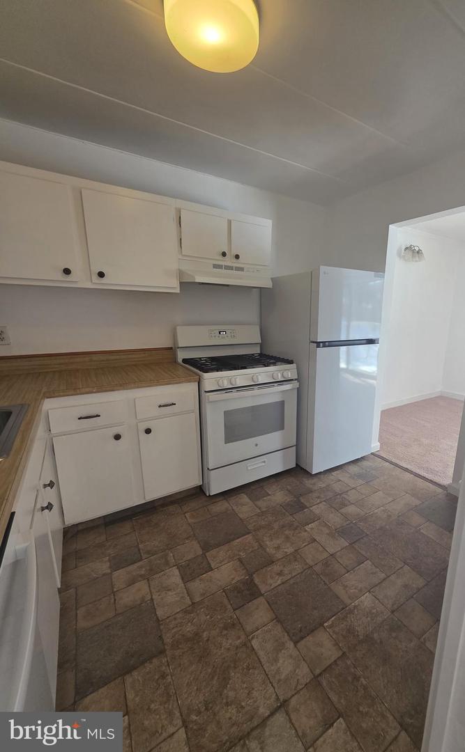 5707 INDIAN CT #B1, ALEXANDRIA, Virginia 22303, 2 Bedrooms Bedrooms, ,1 BathroomBathrooms,Residential,For sale,5707 INDIAN CT #B1,VAFX2291064 MLS # VAFX2291064