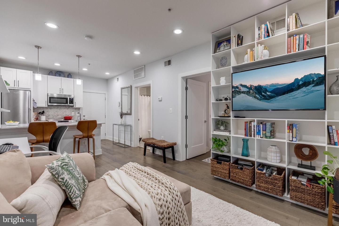 1412 CHAPIN ST NW #5, WASHINGTON, District Of Columbia 20009, 1 Bedroom Bedrooms, 5 Rooms Rooms,1 BathroomBathrooms,Residential,For sale,1412 CHAPIN ST NW #5,DCDC2246302 MLS # DCDC2246302