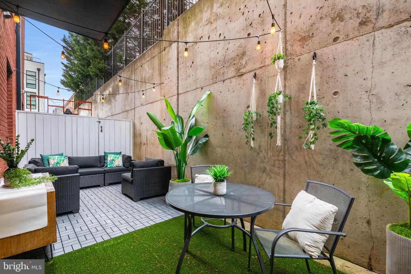 1412 CHAPIN ST NW #5, WASHINGTON, District Of Columbia 20009, 1 Bedroom Bedrooms, 5 Rooms Rooms,1 BathroomBathrooms,Residential,For sale,1412 CHAPIN ST NW #5,DCDC2246302 MLS # DCDC2246302