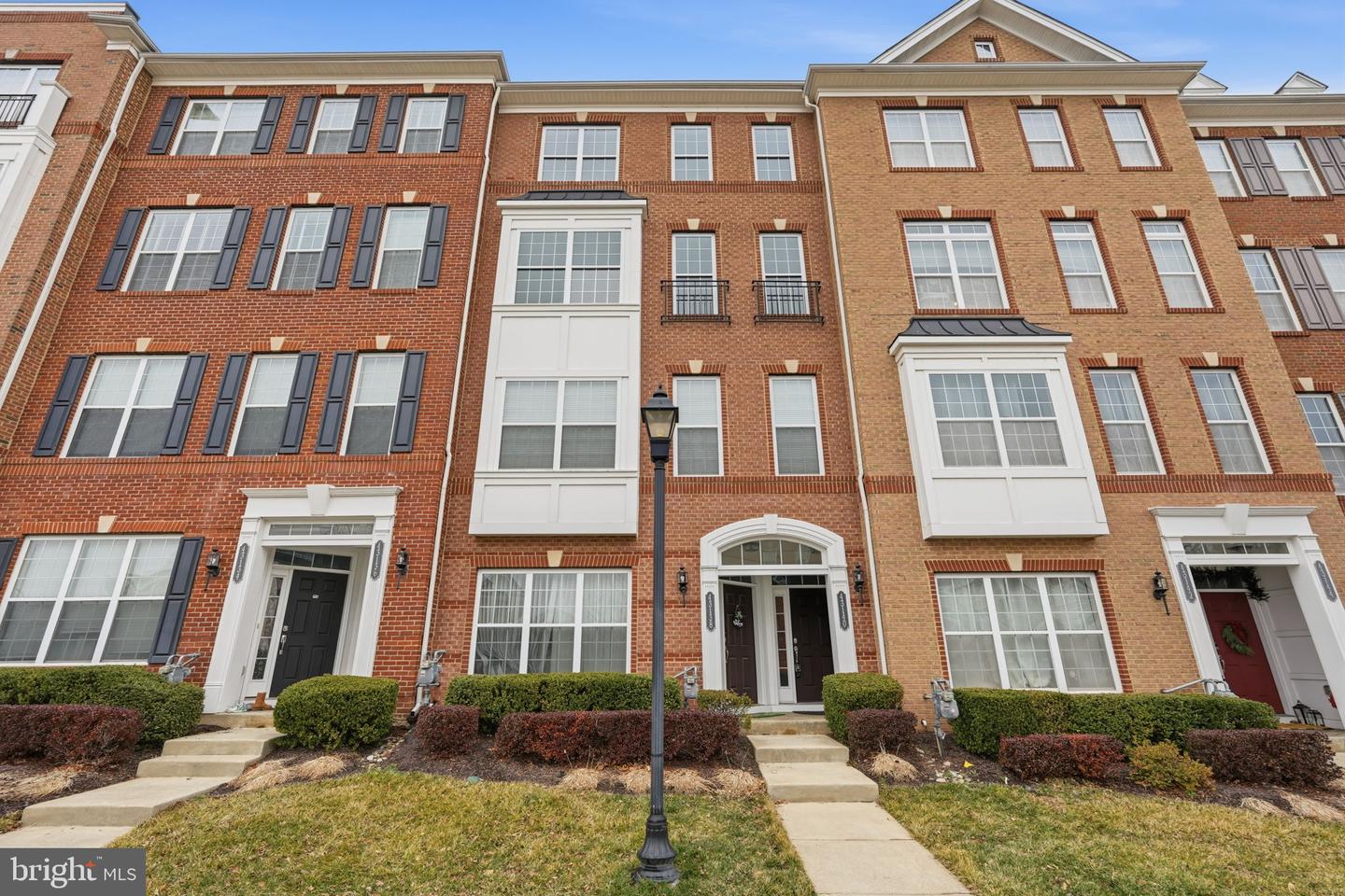 43140 THOROUGHFARE GAP TER, ASHBURN, Virginia 20148, 3 Bedrooms Bedrooms, ,2 BathroomsBathrooms,Residential,For sale,43140 THOROUGHFARE GAP TER,VALO2115956 MLS # VALO2115956