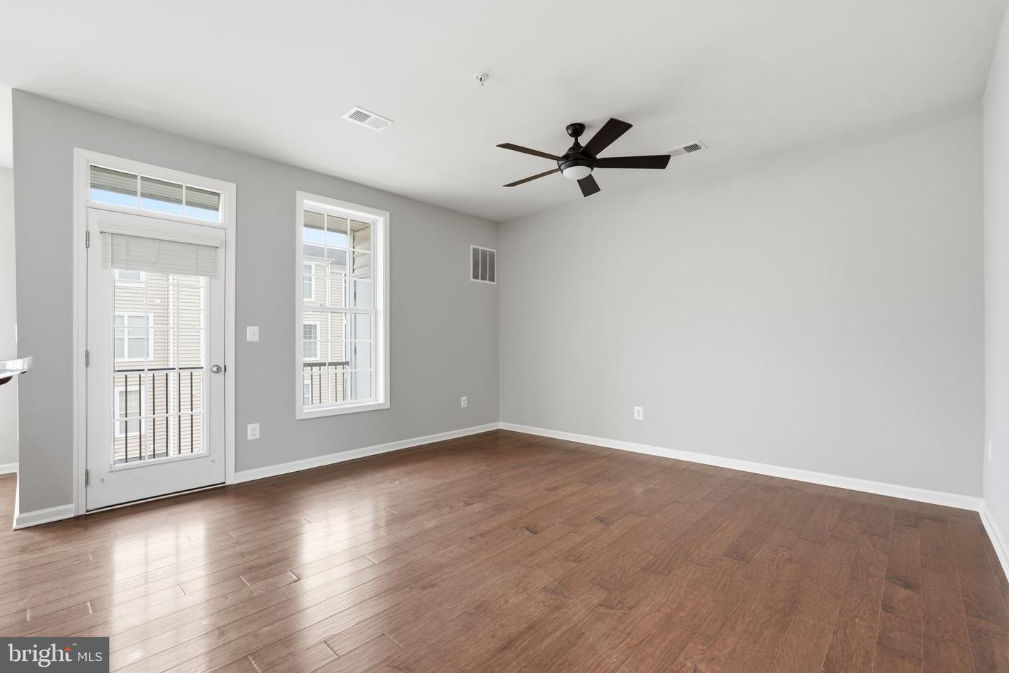 43140 THOROUGHFARE GAP TER, ASHBURN, Virginia 20148, 3 Bedrooms Bedrooms, ,2 BathroomsBathrooms,Residential,For sale,43140 THOROUGHFARE GAP TER,VALO2115956 MLS # VALO2115956