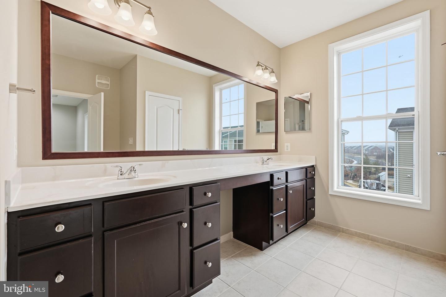 43140 THOROUGHFARE GAP TER, ASHBURN, Virginia 20148, 3 Bedrooms Bedrooms, ,2 BathroomsBathrooms,Residential,For sale,43140 THOROUGHFARE GAP TER,VALO2115956 MLS # VALO2115956