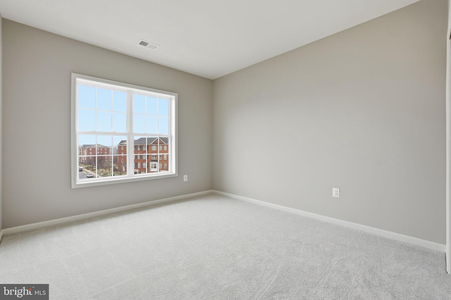 43140 THOROUGHFARE GAP TER, ASHBURN, Virginia 20148, 3 Bedrooms Bedrooms, ,2 BathroomsBathrooms,Residential,For sale,43140 THOROUGHFARE GAP TER,VALO2115956 MLS # VALO2115956