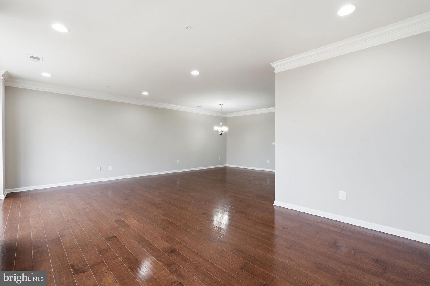 43140 THOROUGHFARE GAP TER, ASHBURN, Virginia 20148, 3 Bedrooms Bedrooms, ,2 BathroomsBathrooms,Residential,For sale,43140 THOROUGHFARE GAP TER,VALO2115956 MLS # VALO2115956