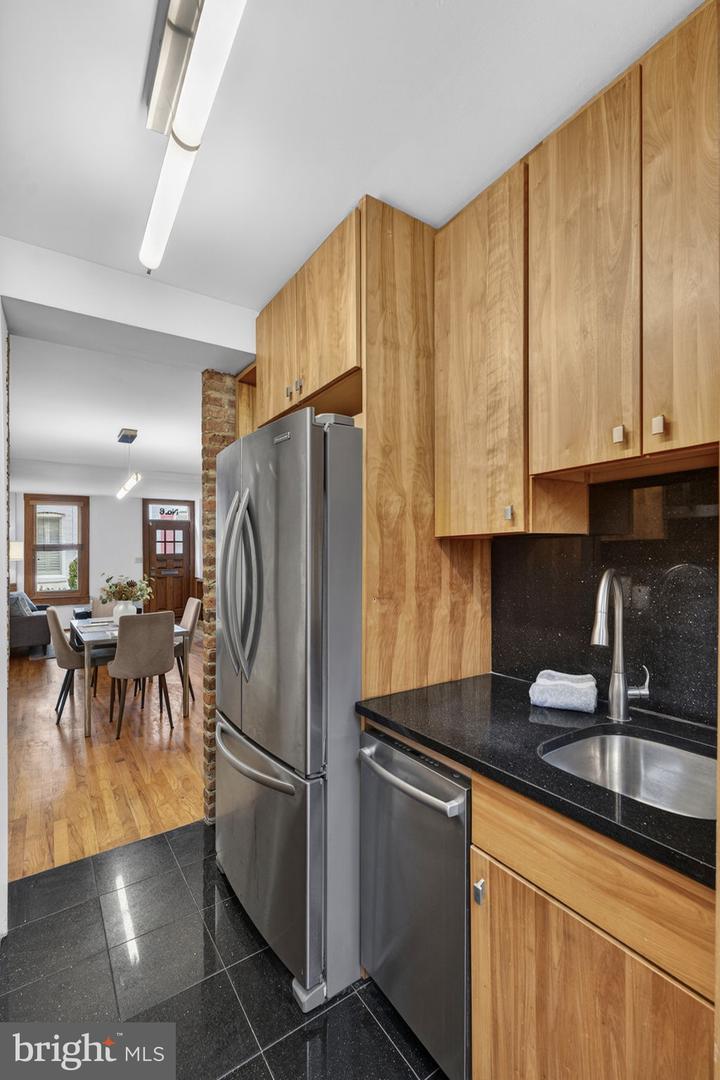 6 TERRACE CT NE, WASHINGTON, District Of Columbia 20002, 2 Bedrooms Bedrooms, ,1 BathroomBathrooms,Residential,For sale,6 TERRACE CT NE,DCDC2246324 MLS # DCDC2246324