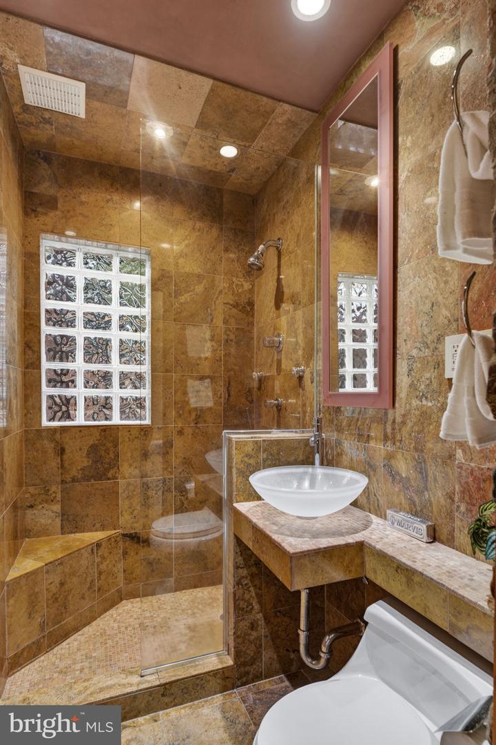 6 TERRACE CT NE, WASHINGTON, District Of Columbia 20002, 2 Bedrooms Bedrooms, ,1 BathroomBathrooms,Residential,For sale,6 TERRACE CT NE,DCDC2246324 MLS # DCDC2246324