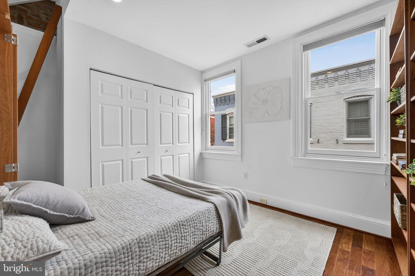 6 TERRACE CT NE, WASHINGTON, District Of Columbia 20002, 2 Bedrooms Bedrooms, ,1 BathroomBathrooms,Residential,For sale,6 TERRACE CT NE,DCDC2246324 MLS # DCDC2246324