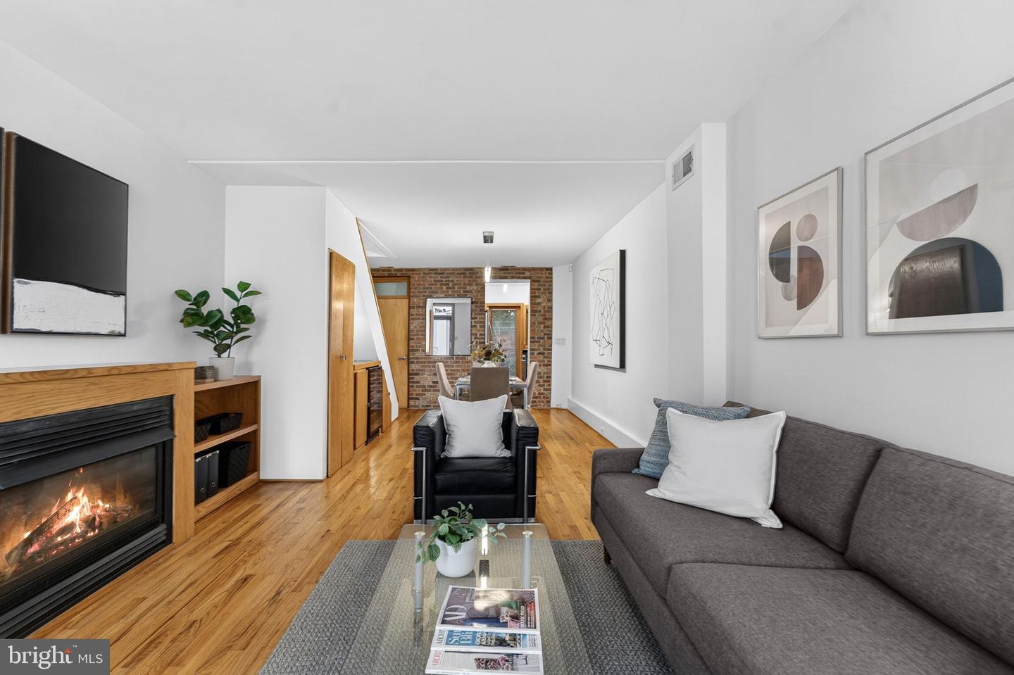 6 TERRACE CT NE, WASHINGTON, District Of Columbia 20002, 2 Bedrooms Bedrooms, ,1 BathroomBathrooms,Residential,For sale,6 TERRACE CT NE,DCDC2246324 MLS # DCDC2246324