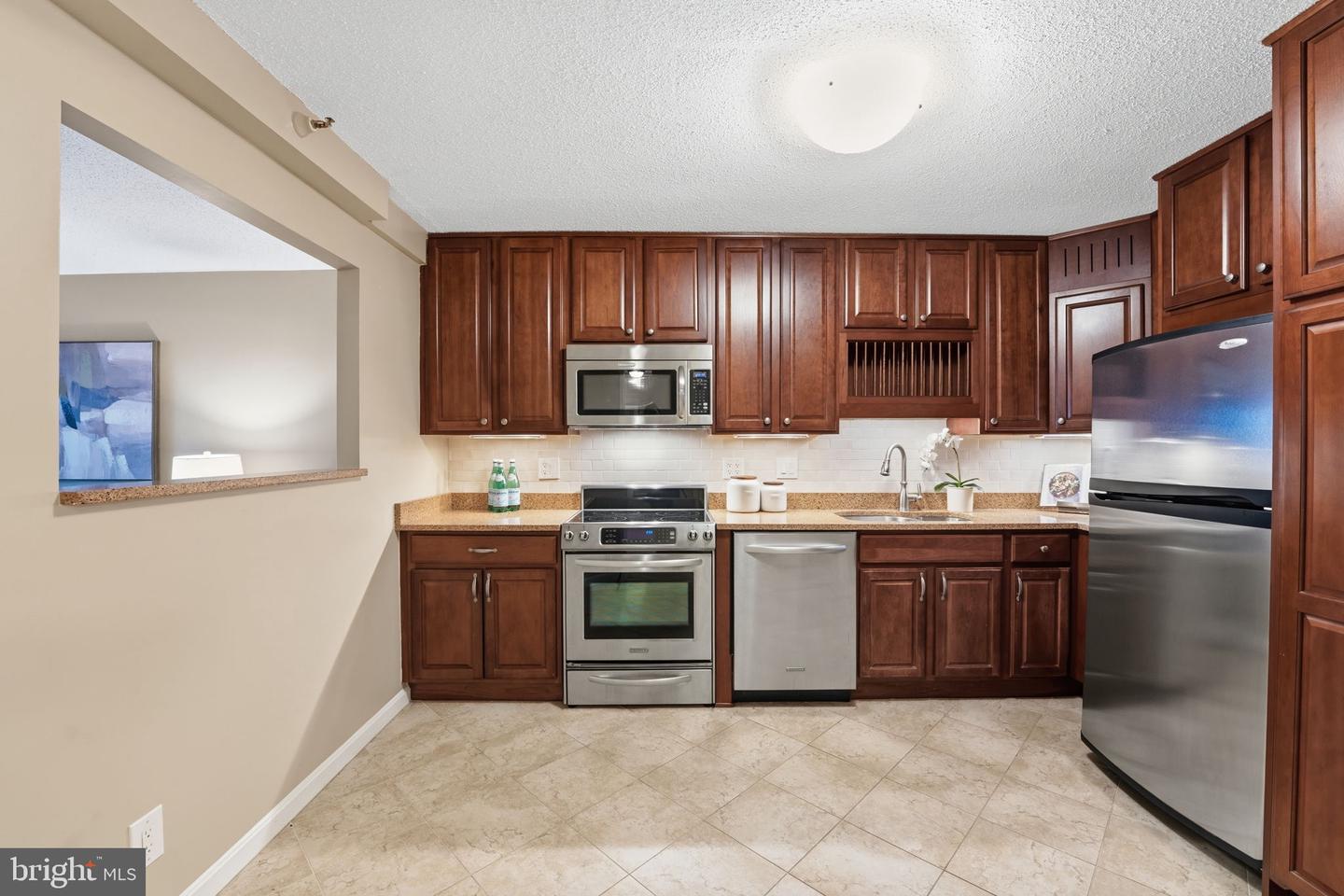 1600 N OAK ST #1525, ARLINGTON, Virginia 22209, 2 Bedrooms Bedrooms, ,2 BathroomsBathrooms,Residential,For sale,1600 N OAK ST #1525,VAAR2068934 MLS # VAAR2068934