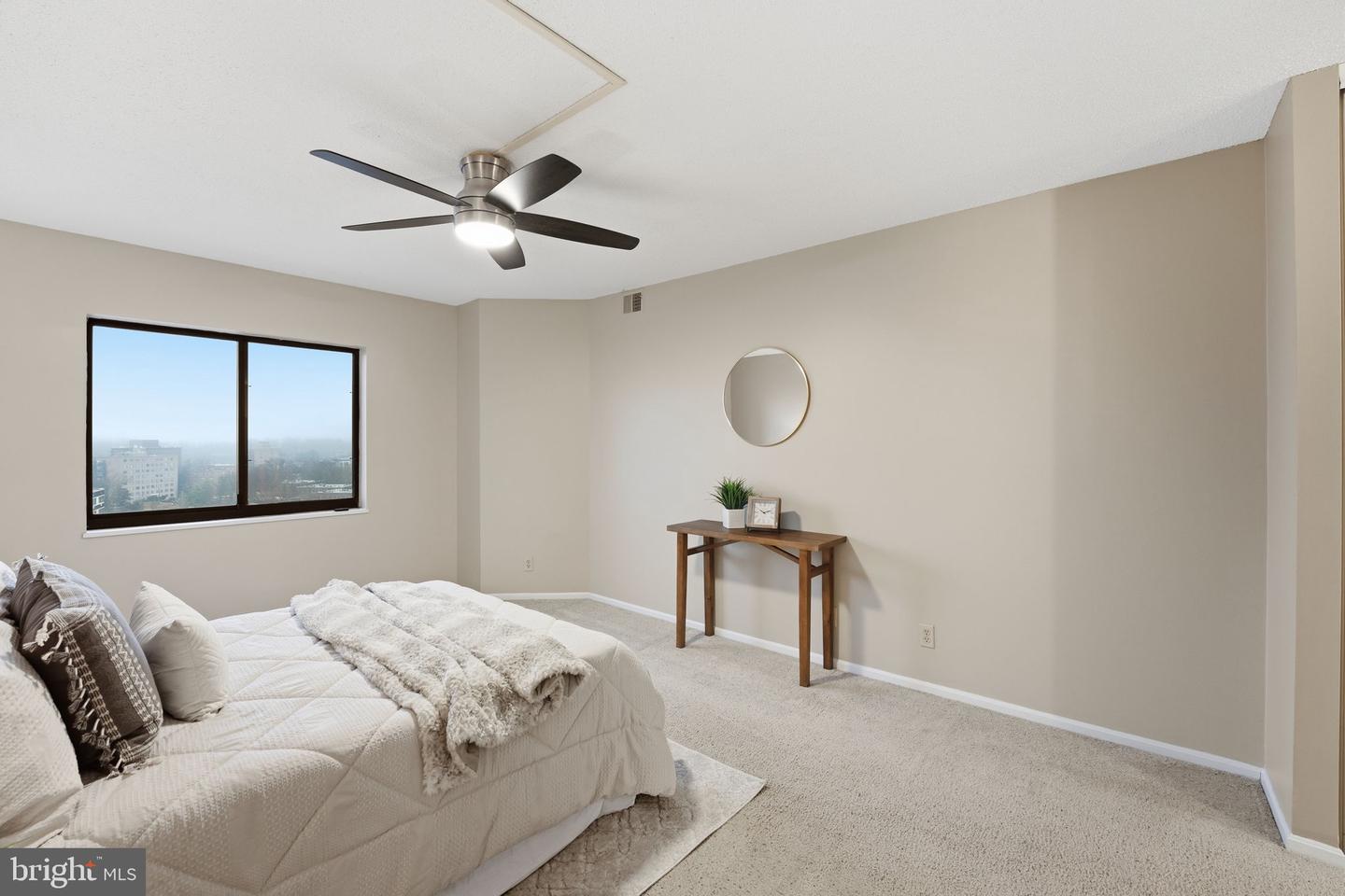 1600 N OAK ST #1525, ARLINGTON, Virginia 22209, 2 Bedrooms Bedrooms, ,2 BathroomsBathrooms,Residential,For sale,1600 N OAK ST #1525,VAAR2068934 MLS # VAAR2068934