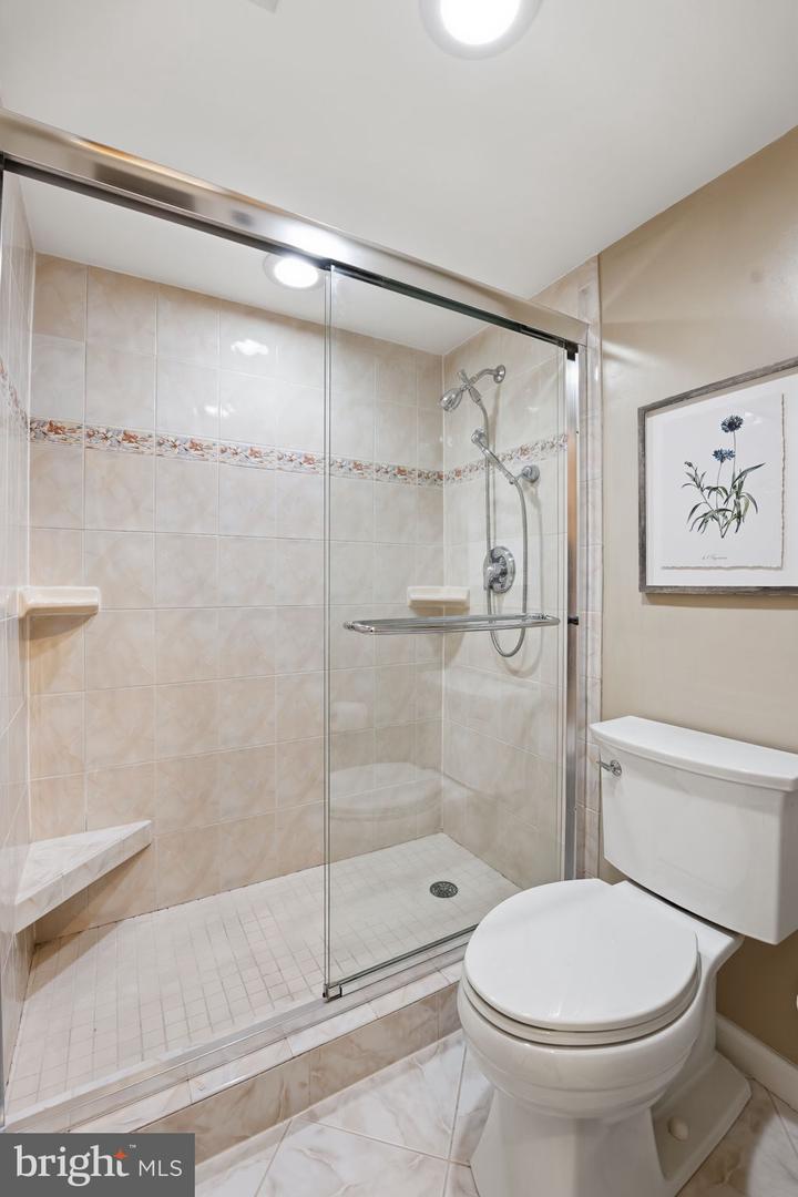 1600 N OAK ST #1525, ARLINGTON, Virginia 22209, 2 Bedrooms Bedrooms, ,2 BathroomsBathrooms,Residential,For sale,1600 N OAK ST #1525,VAAR2068934 MLS # VAAR2068934