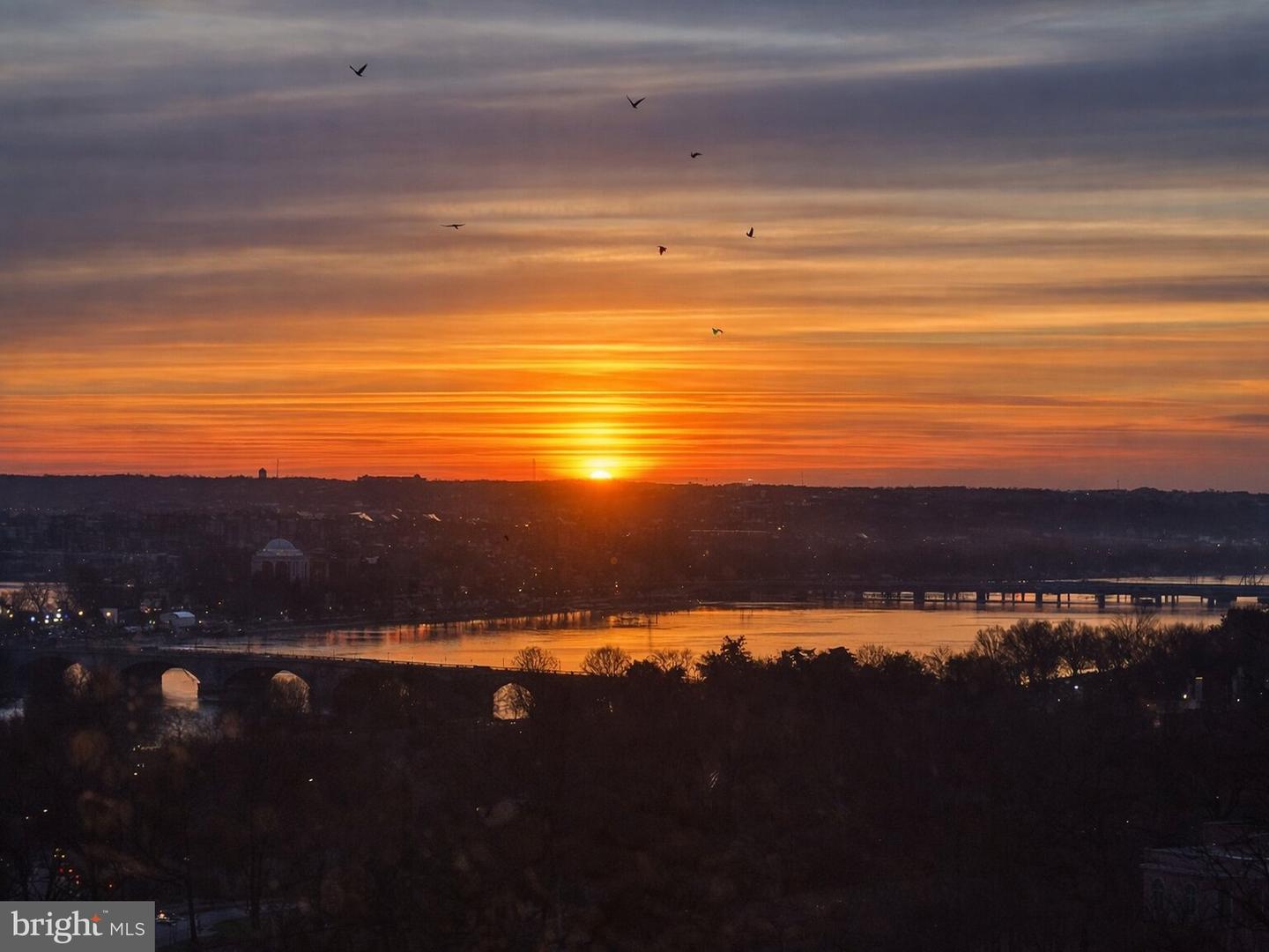 1600 N OAK ST #1525, ARLINGTON, Virginia 22209, 2 Bedrooms Bedrooms, ,2 BathroomsBathrooms,Residential,For sale,1600 N OAK ST #1525,VAAR2068934 MLS # VAAR2068934