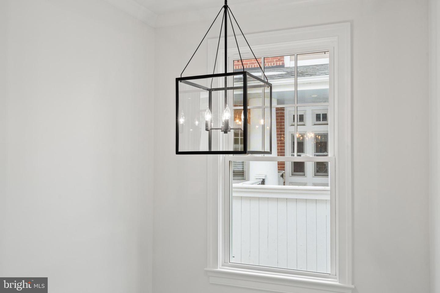 11 CEDAR ST, ALEXANDRIA, Virginia 22301, 5 Bedrooms Bedrooms, ,5 BathroomsBathrooms,Residential,For sale,11 CEDAR ST,VAAX2054224 MLS # VAAX2054224