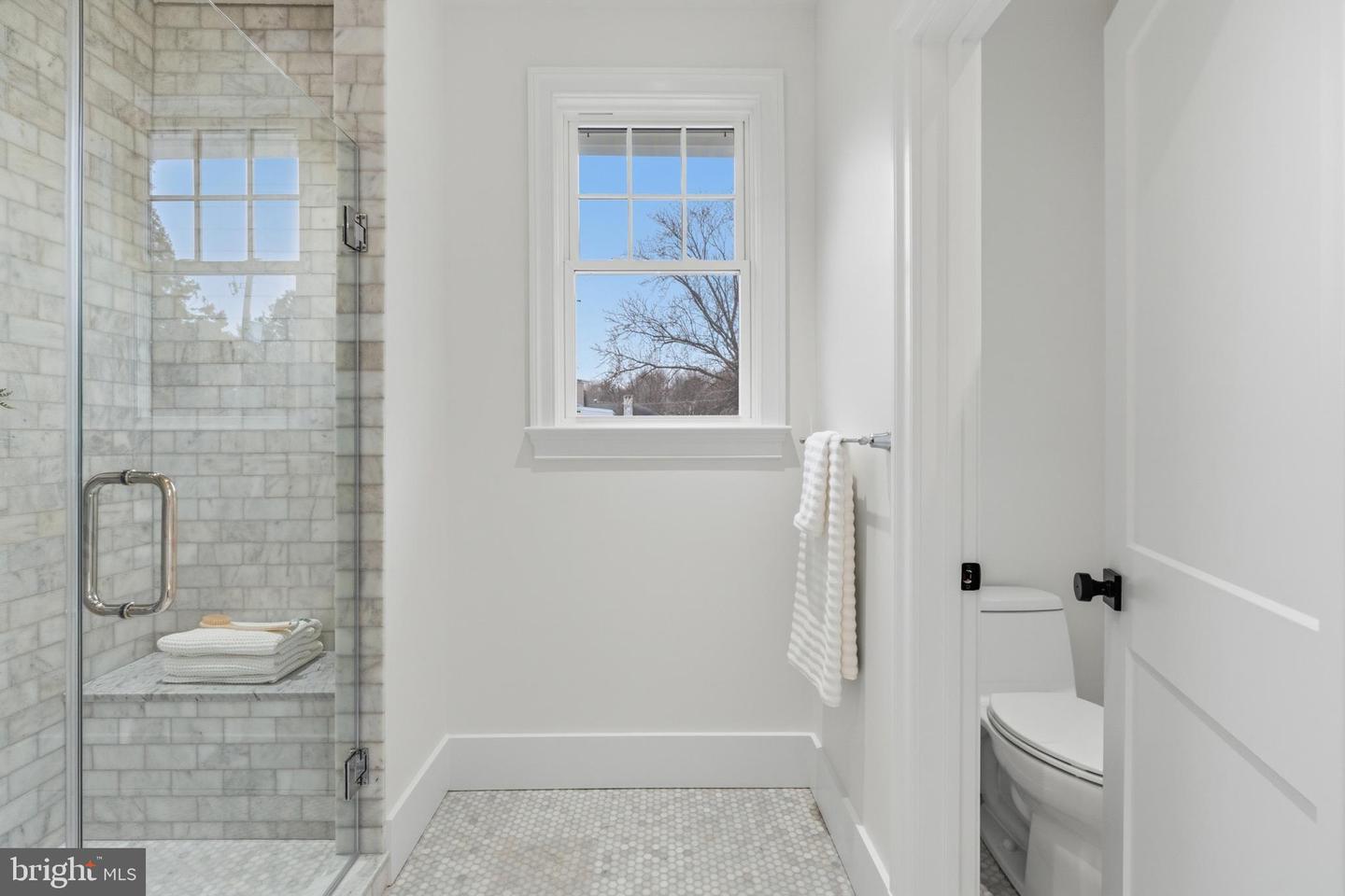 11 CEDAR ST, ALEXANDRIA, Virginia 22301, 5 Bedrooms Bedrooms, ,5 BathroomsBathrooms,Residential,For sale,11 CEDAR ST,VAAX2054224 MLS # VAAX2054224