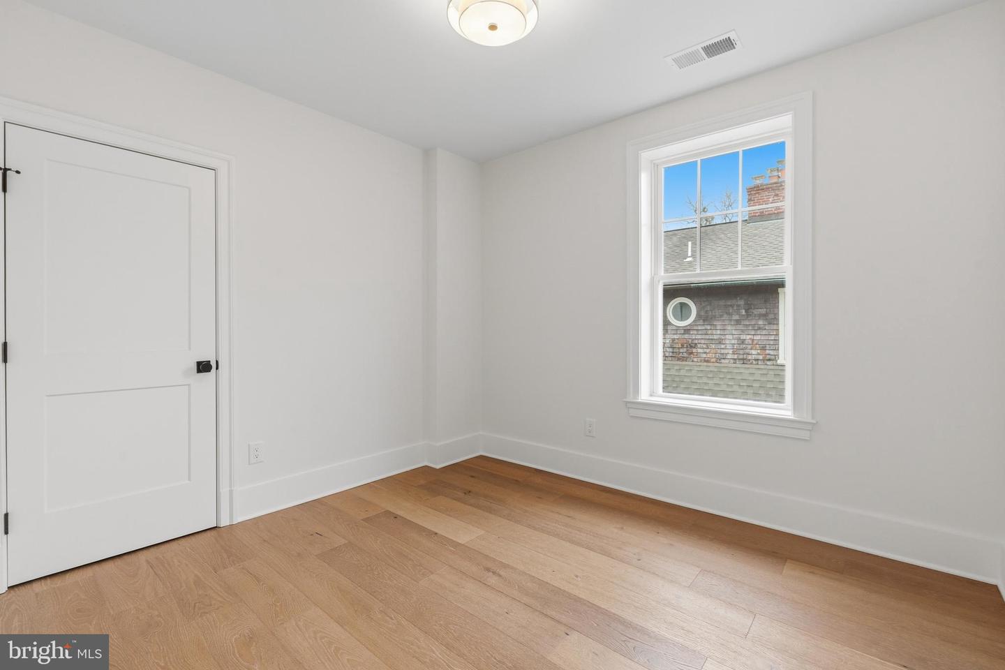 11 CEDAR ST, ALEXANDRIA, Virginia 22301, 5 Bedrooms Bedrooms, ,5 BathroomsBathrooms,Residential,For sale,11 CEDAR ST,VAAX2054224 MLS # VAAX2054224