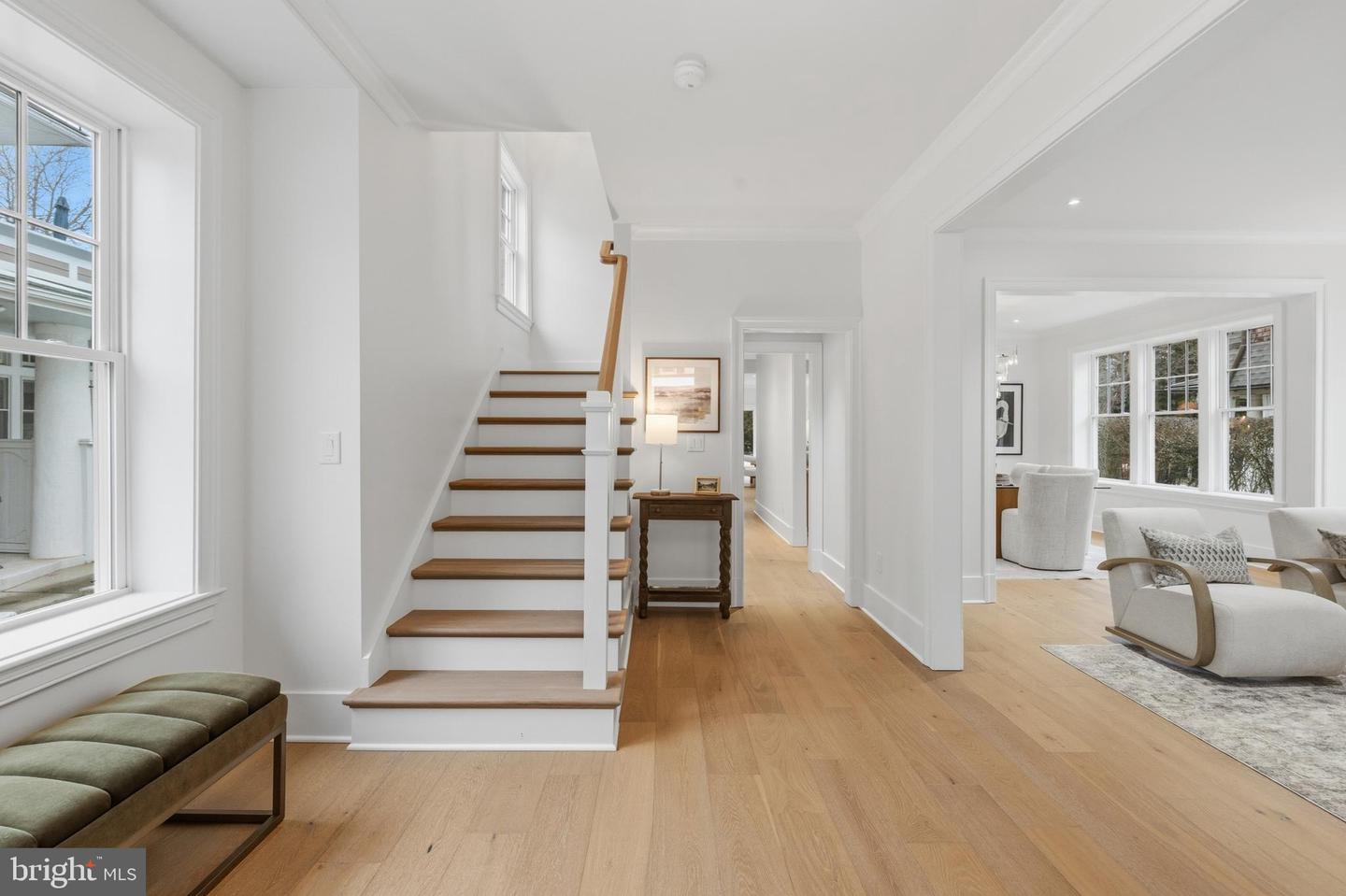 11 CEDAR ST, ALEXANDRIA, Virginia 22301, 5 Bedrooms Bedrooms, ,5 BathroomsBathrooms,Residential,For sale,11 CEDAR ST,VAAX2054224 MLS # VAAX2054224