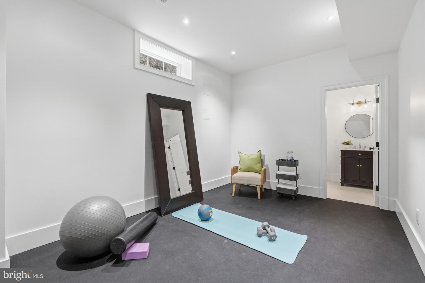 11 CEDAR ST, ALEXANDRIA, Virginia 22301, 5 Bedrooms Bedrooms, ,5 BathroomsBathrooms,Residential,For sale,11 CEDAR ST,VAAX2054224 MLS # VAAX2054224