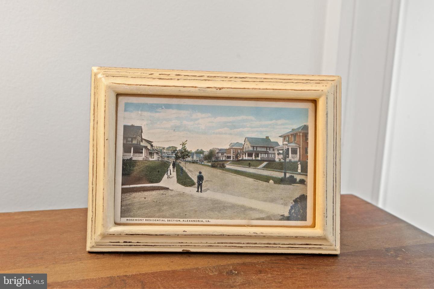 11 CEDAR ST, ALEXANDRIA, Virginia 22301, 5 Bedrooms Bedrooms, ,5 BathroomsBathrooms,Residential,For sale,11 CEDAR ST,VAAX2054224 MLS # VAAX2054224